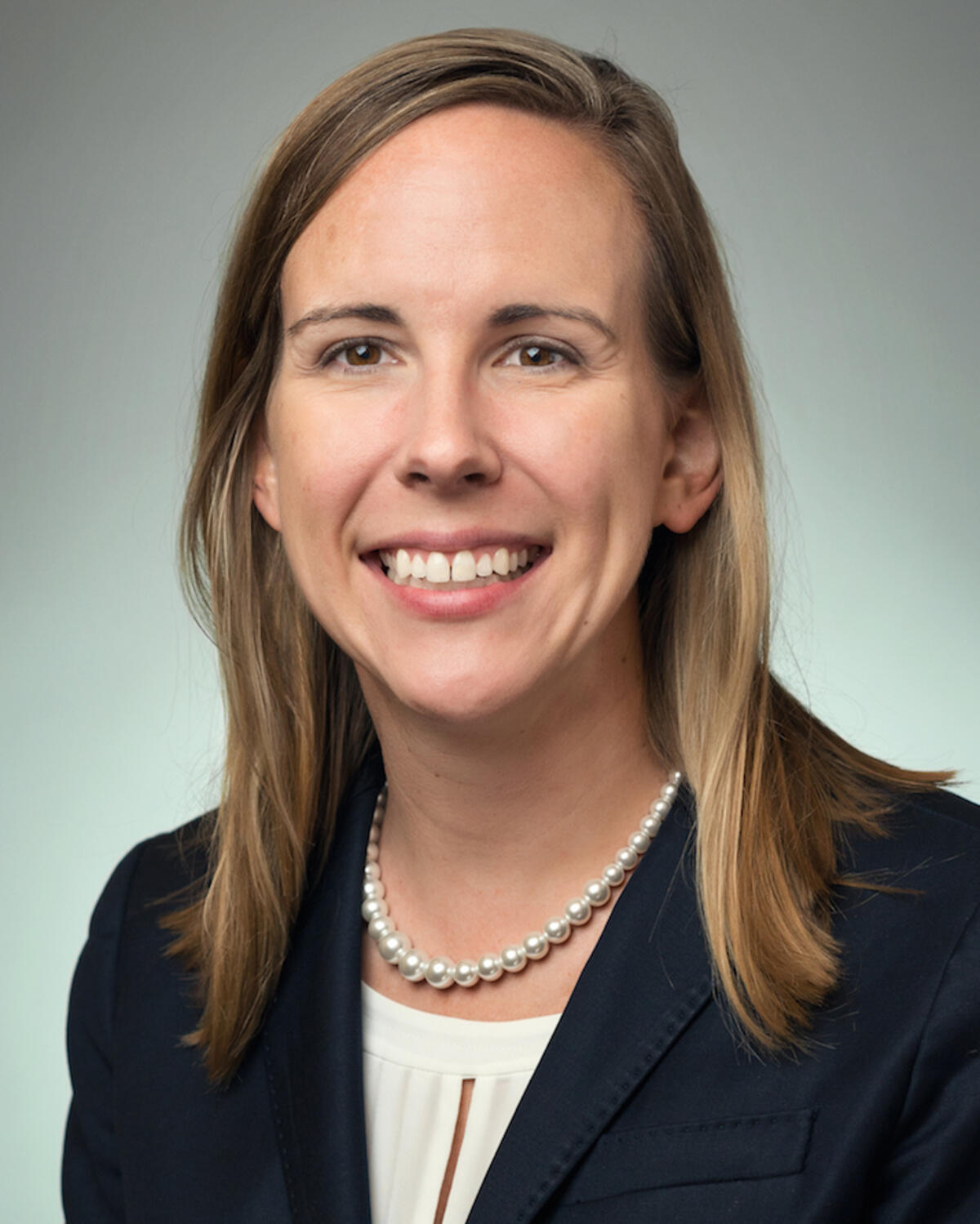 Headshot Image for Elizabeth Knysak